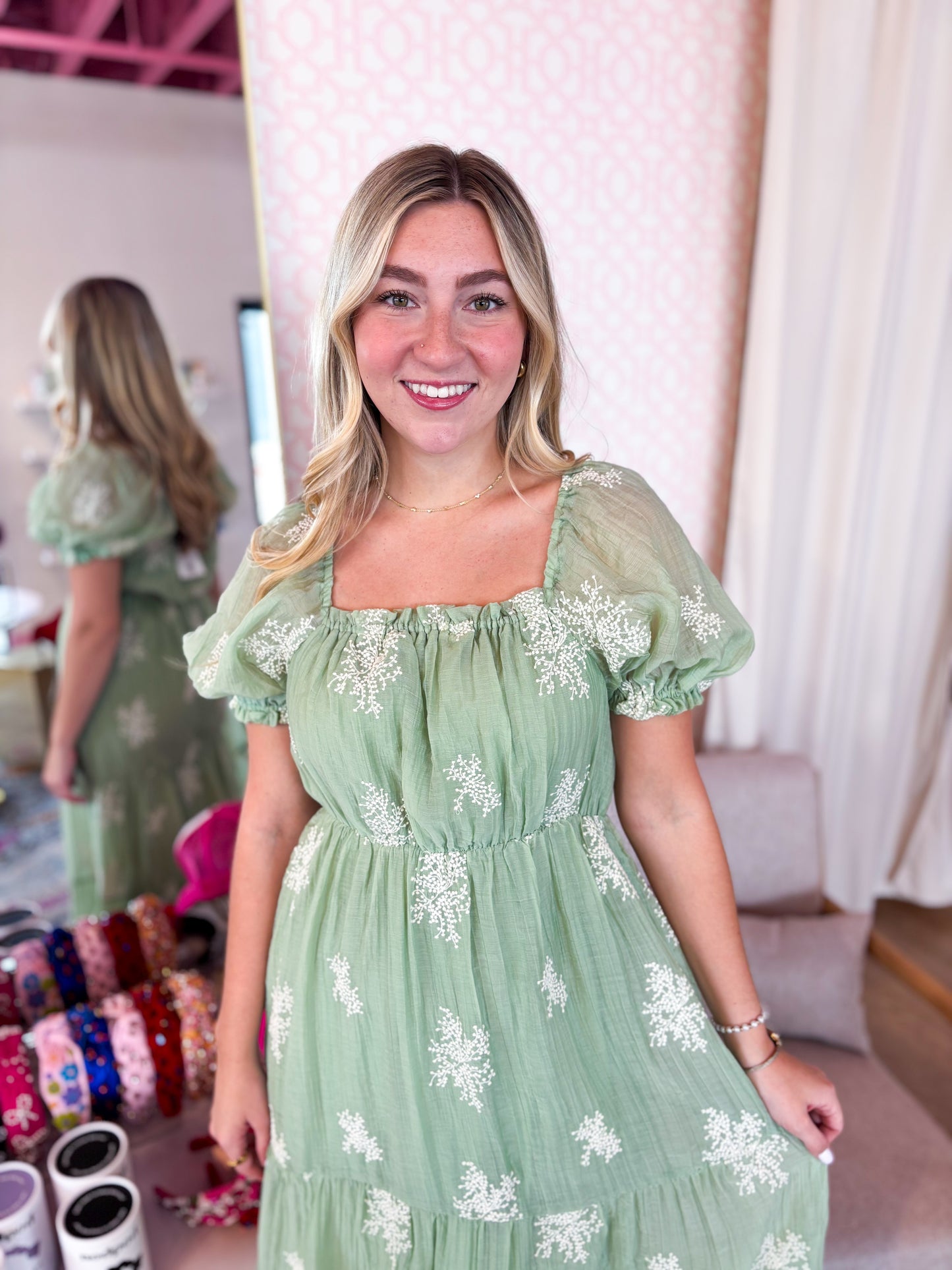 Pretty Moment Dress