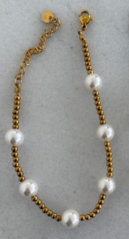 Pearl Beaded Bracelet - Gold