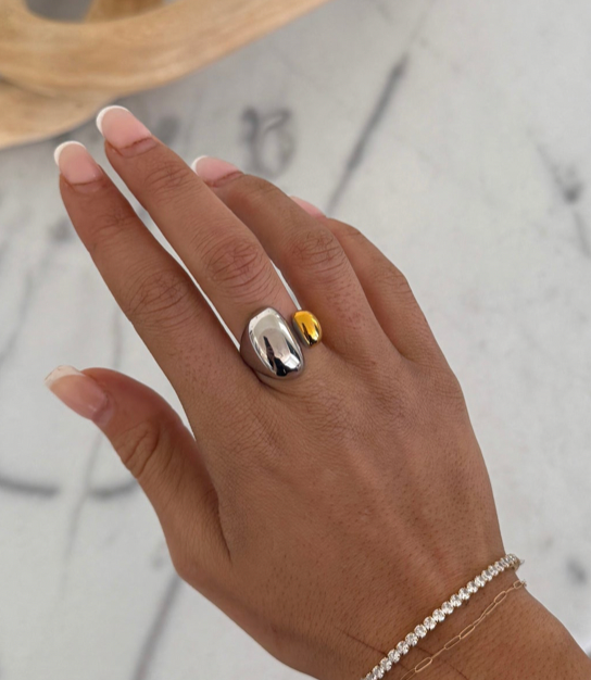Mia Ring