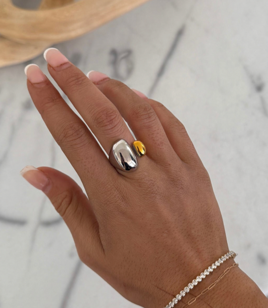 Mia Ring