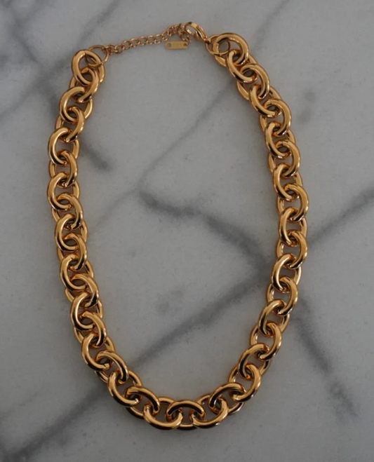 Liv Necklace